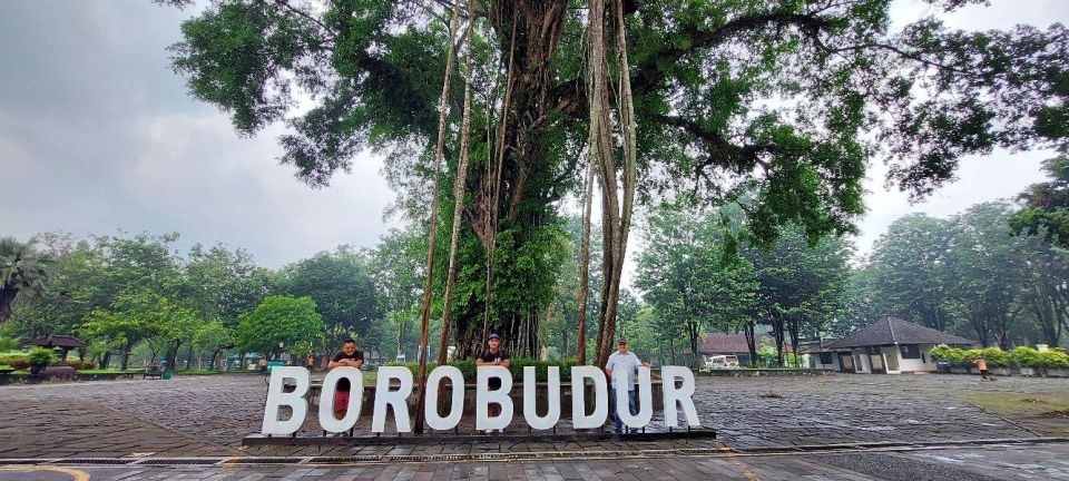 Yogyakarta Experience One Day Tour Borobudur and Prambanan - Taking in Prambanans Hindu Heritage