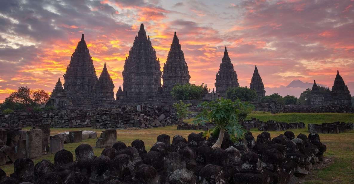 Yogyakarta: Prambanan Temple Sunset With Expert Local Guide - Highlights of Prambanan