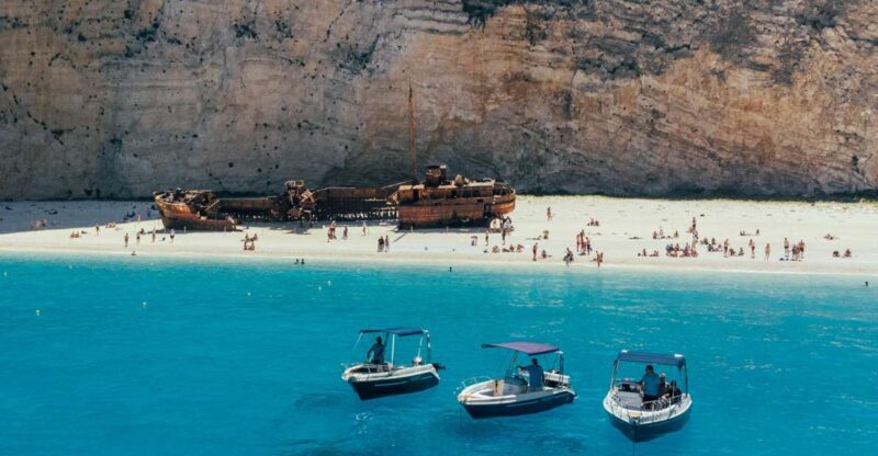 Zakynthos: Private Cruise to Shipwreck Beach and Blue Caves - Vessel and Amenities
