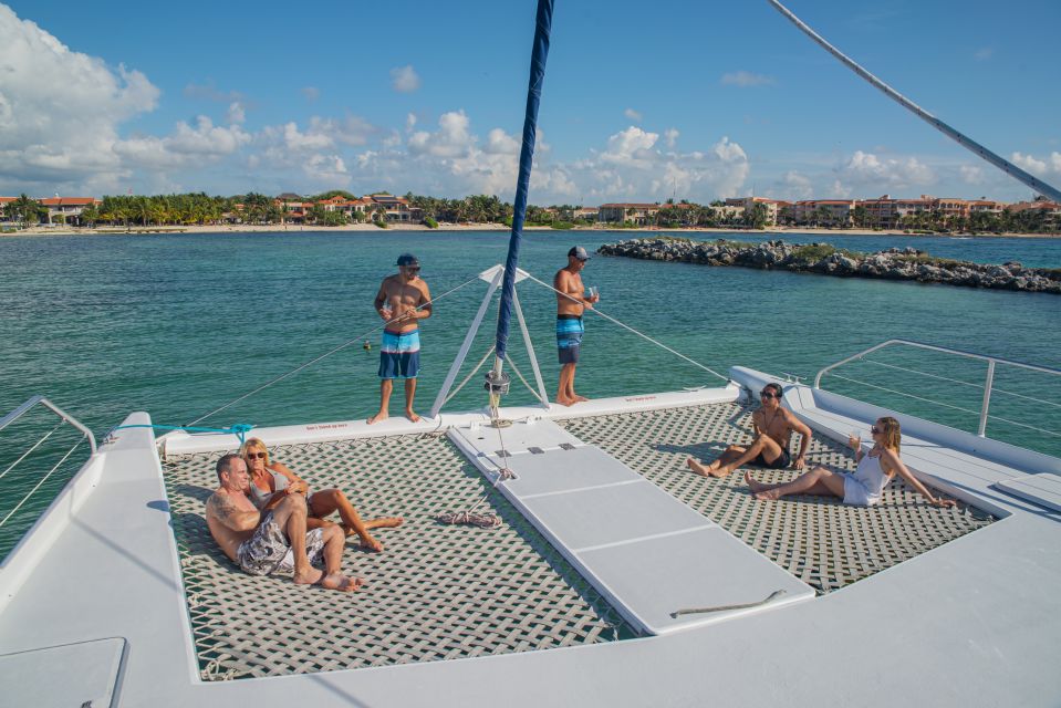 4-Hour Luxury Catamaran Cruise From Puerto Aventuras - Key Points