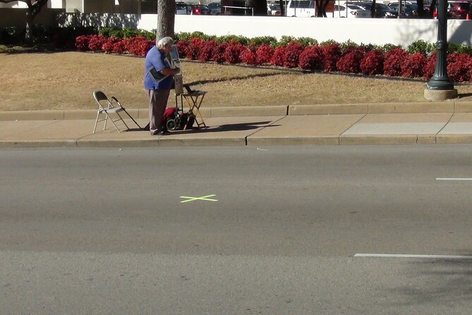 1-Hour JFK Assassination Walking Tour - Accessibility and Age Limit