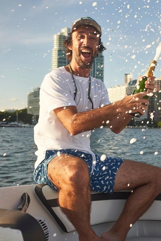 1 Hour Miami Private Boat Ride With Champagne and Captain - Private Group Experience