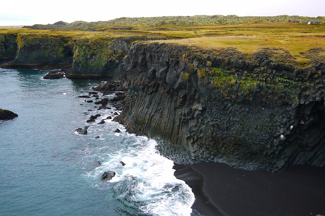 2-Day Northern Lights and Snaefellsnes Peninsula Adventure From Reykjavik - Group Size and Accessibility