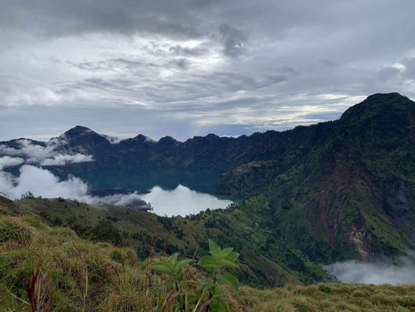 2 Days 1 Night Trekking to Summit Rinjani 3726 MASL - Not Included