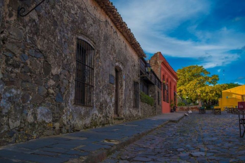 2-Days and 1 Night at Colonia Del Sacramento - Transportation Details