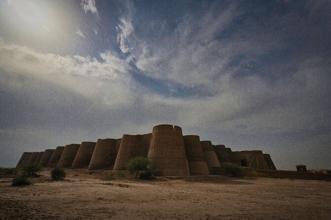 3-Days Guided Tour Of Multan, Bahawalpur, Uch Sharif & Derawar Fort (Cholistan) - Customer Reviews and Ratings