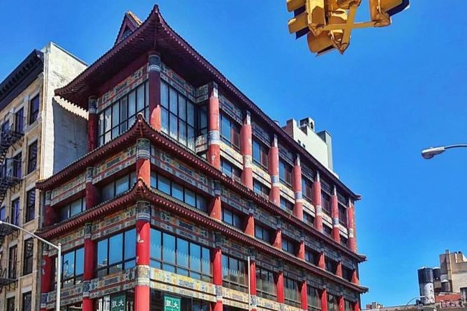 3 New York Neighborhoods Semi-Private Tour : SoHo, Chinatown and Little Italy - Booking Information and Tips