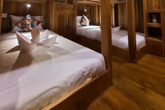 3Days Komodo Tour by Private Boat for 8 Pax - Wildlife Encounters