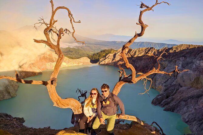 4D3N Ijen Crater,Papuma Beach, Tumpak Sewu Waterfal & Mount Bromo - Booking Details
