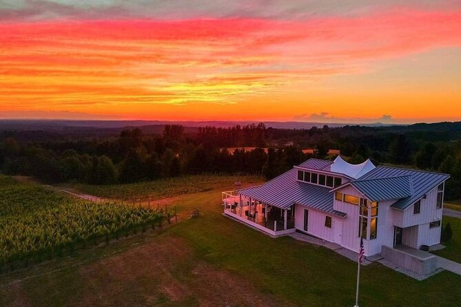 5-Hour Traverse City Wine Tour: 3 Wineries on Leelanau Peninsula - Tour Inclusions and Exclusions