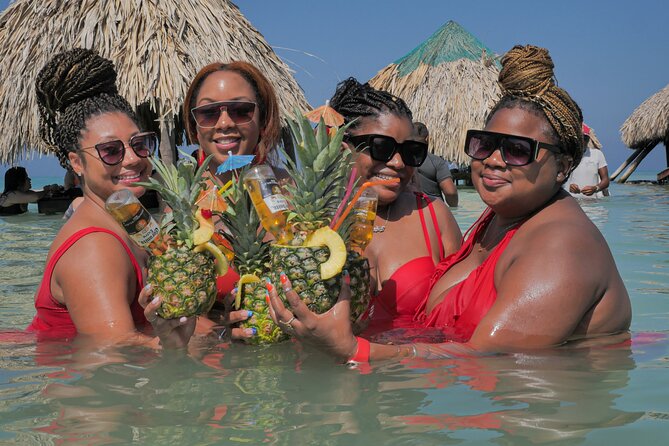 8-Hour Boat Tour to Cholón With Music Lunch and Drinks - Booking Information and Policies