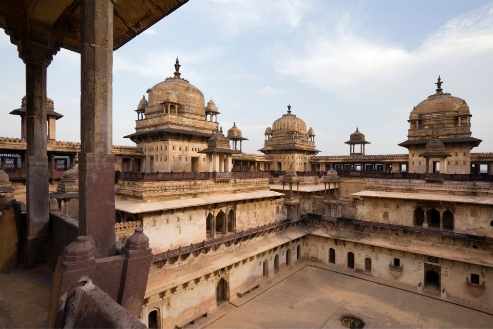 9-Hours Excursion Trip to Orchha From Khajuraho - Key Attractions