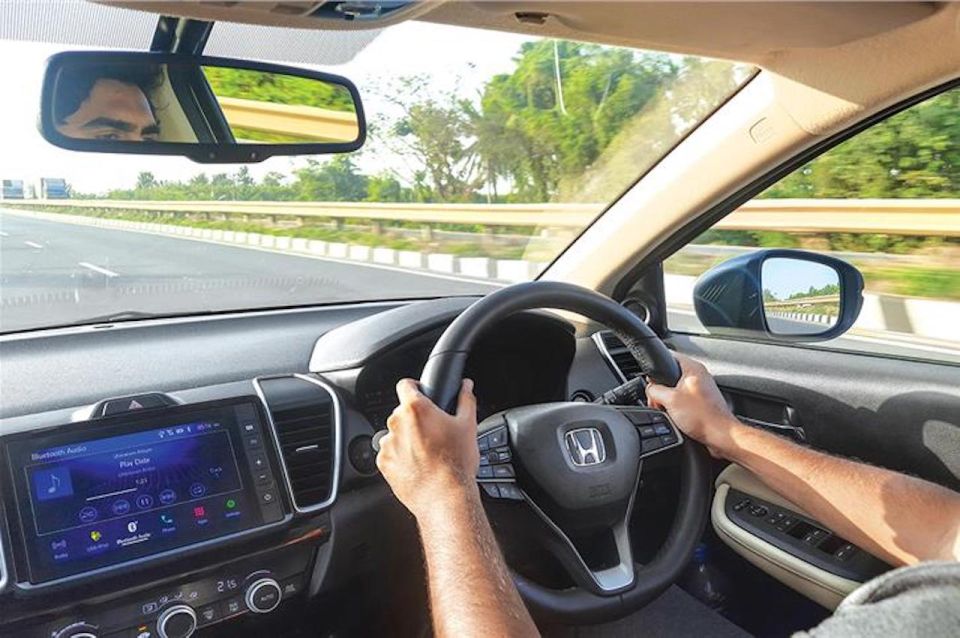 Agra to Lucknow Transfer - Driver Information