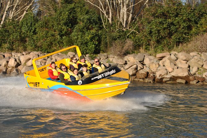 Akaroa Shore Excursion: Banks Peninsula, Christchurch City Tour and Jet Boat on Waimak River - Meeting and Pickup Details