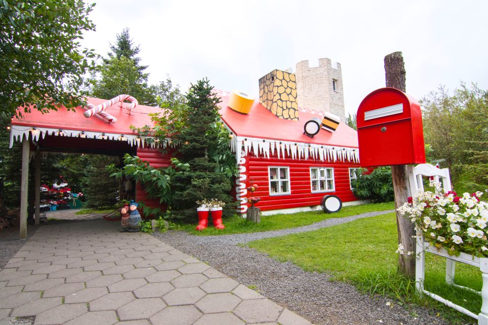 Akureyri: Goðafoss, Laufas & The Christmas House Tour - Tour Experience and Insights