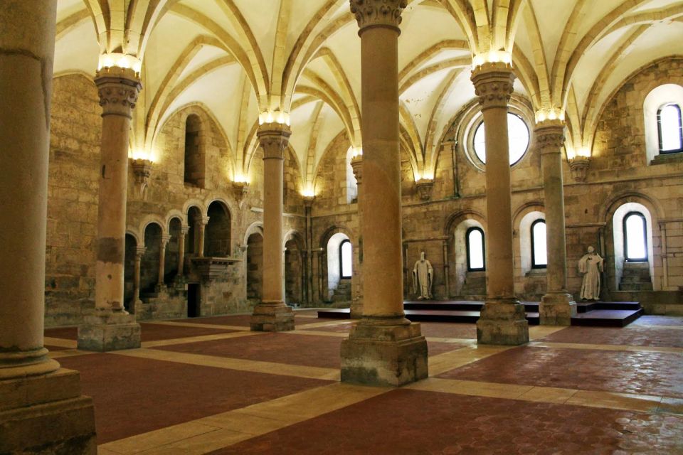 Alcobaça Monastery: Guided Tour - Nearby Attractions