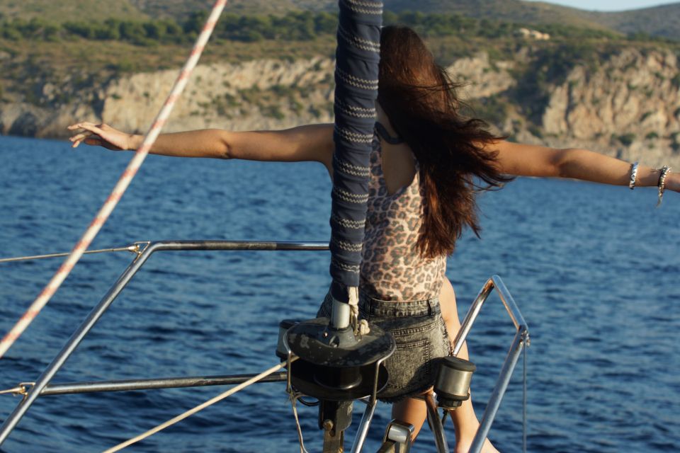 Alcudia: Romantic Sailing Trip With Diner for 2 - Dinner Menu