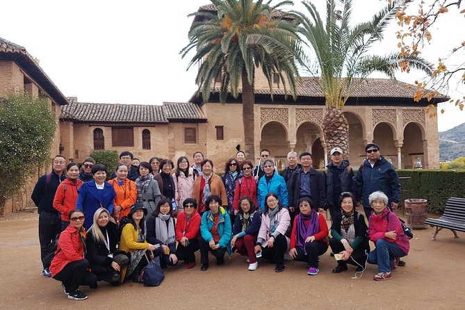 Alhambra:Join a Group,With a Specialist Guide.Skip the Line . - Booking Your Tour