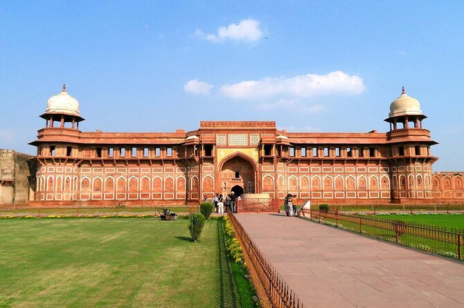 All Inclusive Day Trip to Taj Mahal Agra Fort From Delhi - Nearby Attractions to Explore