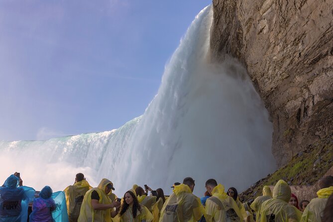 All Inclusive Niagara Evening Light Show, Boat Ride & Cave Tour - Tips for Travelers