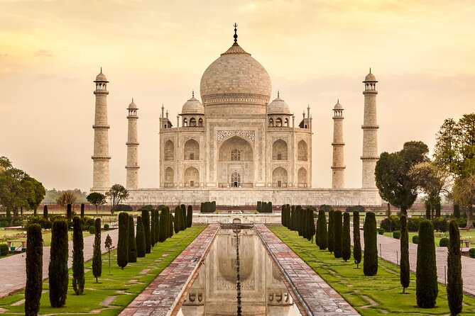 All Inclusive Taj Mahal Day Tour From Delhi by Superfast Train - Breakfast and Dinner on Train