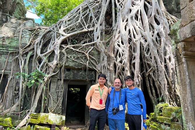 Angkor Wat Sunrise Tour By E-Bike Experience With Breakfast Included - Meeting Point and Pickup