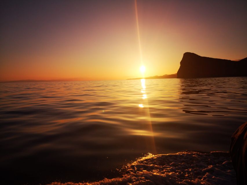 Angra Do Heroísmo: Sunset Cruise With Local Drinks - Inclusions