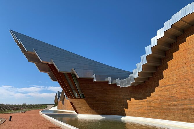 Architectural Rioja Small Group Wine Tour With Lunch From Bilbao - Architectural Highlights