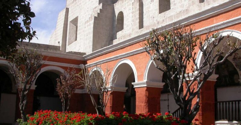 Arequipa Walking Tour and Santa Catalina Monastery - What to Bring