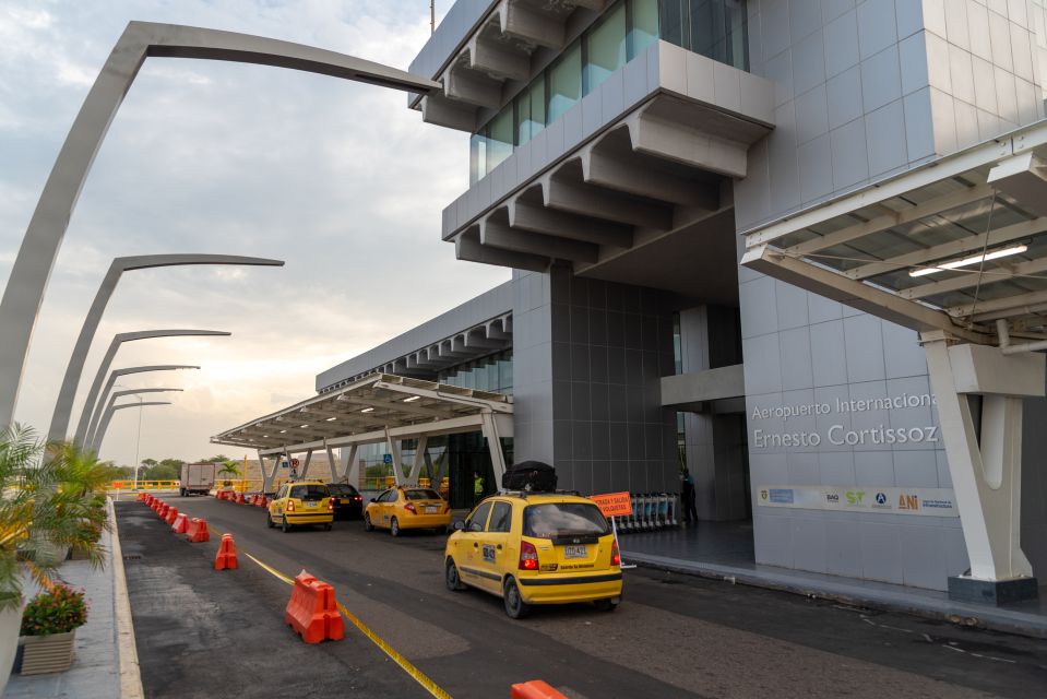 Arrival or Departure Transfer: Ernesto Cortissoz Airport - Customer Experience