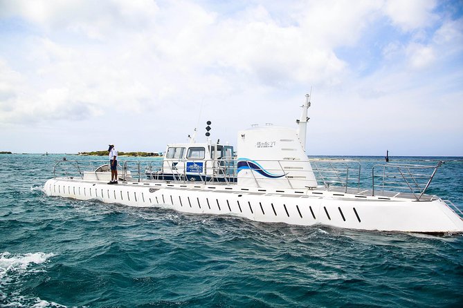 Aruba Atlantis Submarine Tour - Embarkation and Dive Process