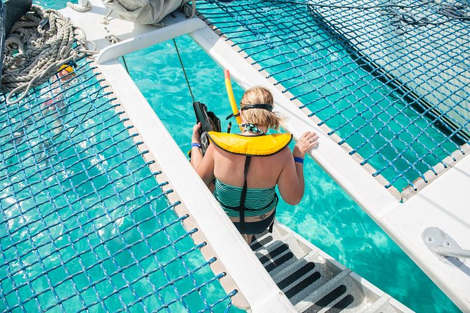 Aruba Morning Snorkel Sail and Mimosa Brunch - Lunch Menu and Dining Experience