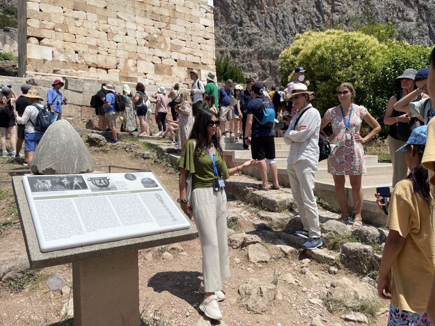 Athens: Delphi, Delphi Museum & Arachova Day Trip With Guide - Inclusions and Transportation