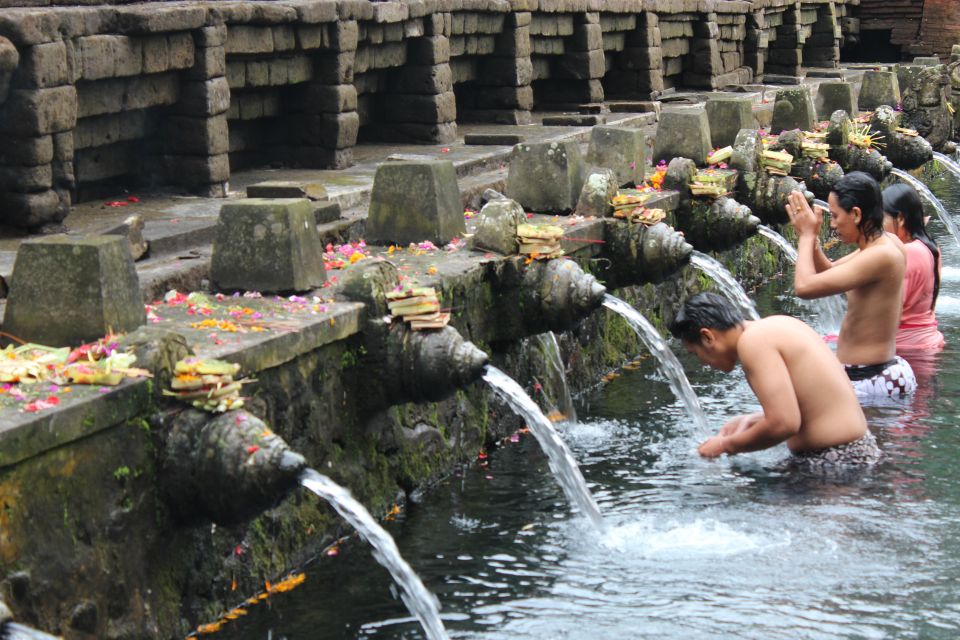 Bali: Best Sunrise Spots & Ubud Monkey Forest Private Tour - Temple Complex Tirta Empul