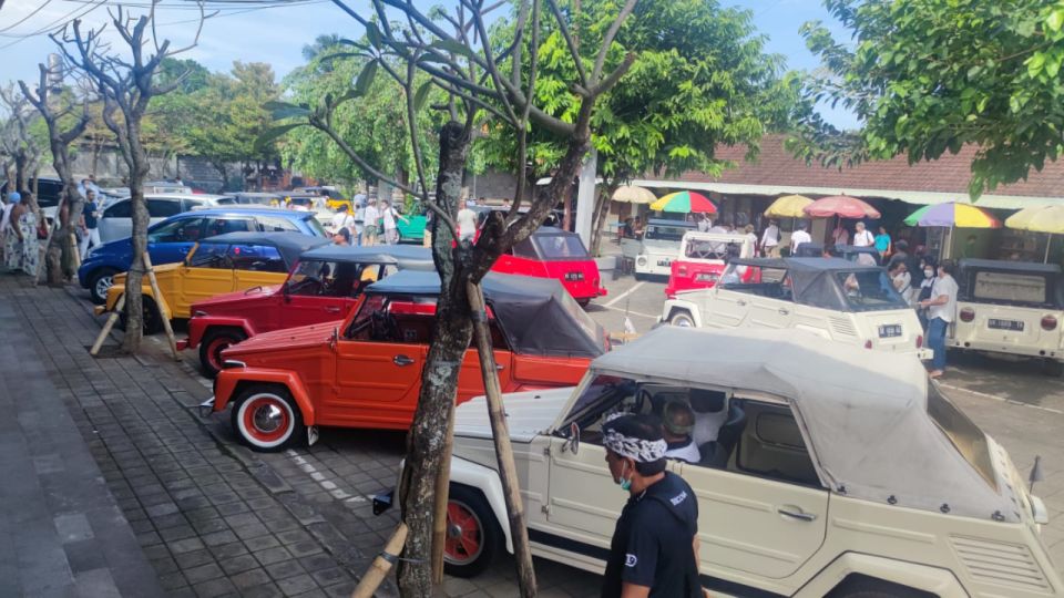 Bali VW Safari: Retro Adventure Tour - Uluwatu Sunset and Kecak Dance