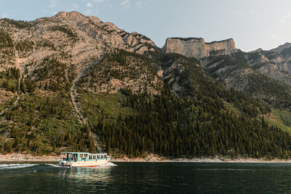 Banff: Lake Minnewanka Cruise - Transportation and Parking