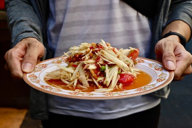 Bangkok Private Walking Food Tour With Secret Food Tours - Shrimp Dumplings and Steamed Buns