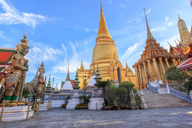 Bangkok Royal Road - Top 3 Major Monuments (Grand Palace, Wat Pho, Wat Arun) - Marveling at Wat Arun