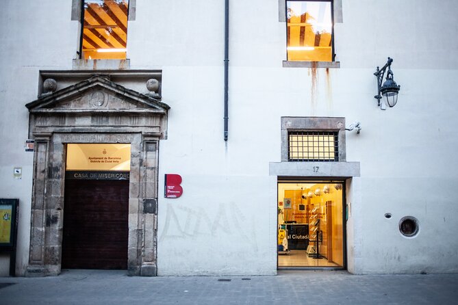 Barcelona El Raval Dark History Walking Tour - Booking Process