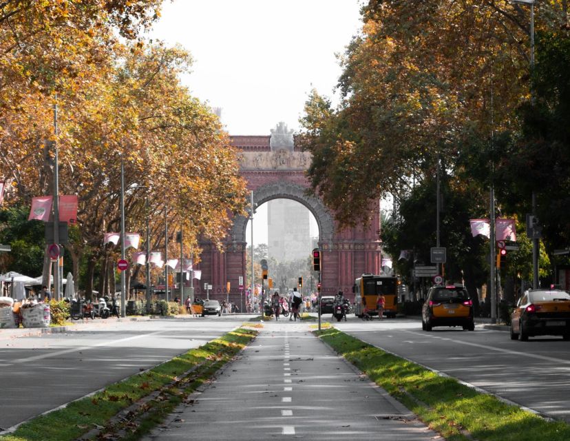 Barcelona: Private City Center Bike Tour - Exploring the Gothic Quarter