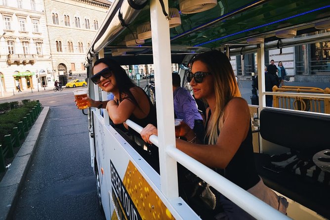 BeerBus Budapest - Sightseeing Partytour - Meeting and Pickup Details