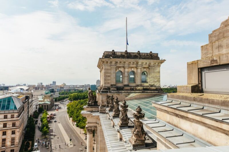 Berlin: Rooftop Breakfast at Käfer Restaurant Reichstag - Unique Features of Käfer