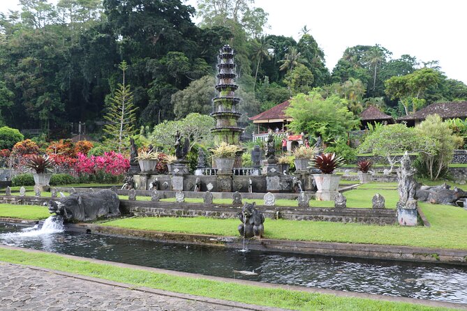 Best of Instagram Tour: Gate of Heaven, Tirta Gangga, Bali Swing - Tirta Gangga