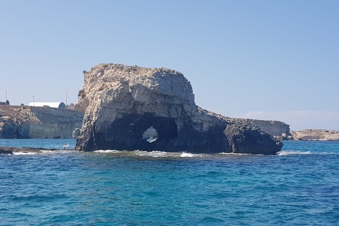 Boat Excursion to Ortigia With Typical Homemade Lunch - Drinks Offered During the Trip