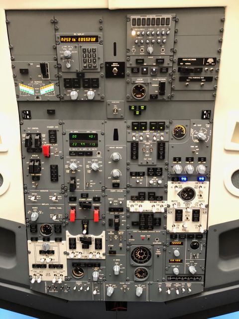 Boeing 737-800 Professional Simulator - 30 Minutes - Frequently Asked Questions