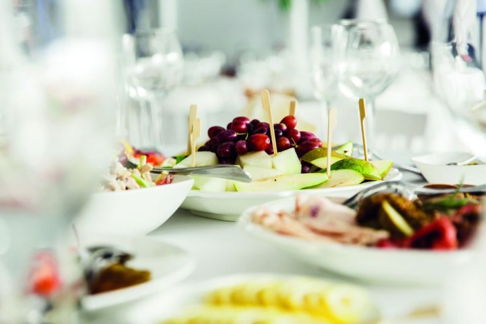 Bonn: Sunday Brunch Buffet With Cologne Live Music - Important Details