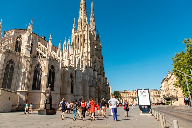 Bordeaux City Sights Walking Tour - Tour Duration and Group Size