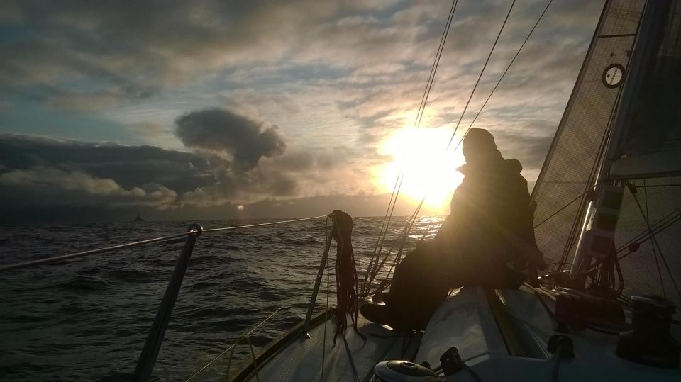 Brighton: Sunset Sailing Cruise With a Glass of Wine - Booking Your Adventure