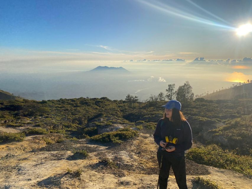 Bromo and Ijen Expedition: 3 Days of Adventure - Trekking to the Bromo Viewpoint