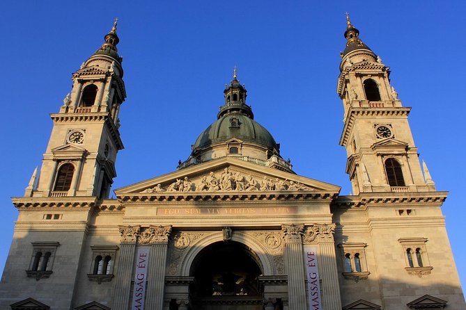 Budapest Night Walking Tour With Danube River Cruise - Danube River Cruise Experience